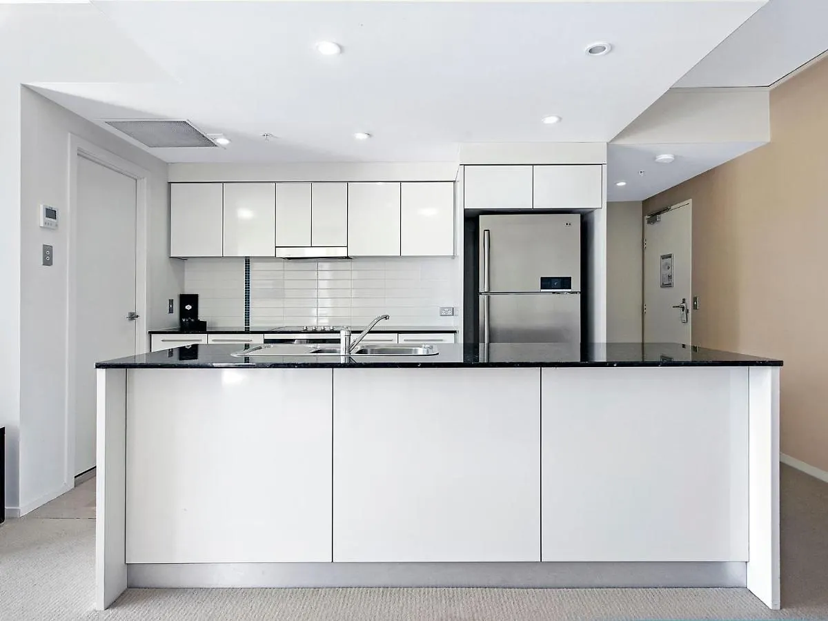 Stunning 2 Bed Apartment In Sierra Grand - Coasthm Gold Coast